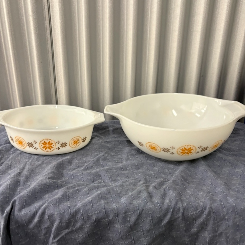 PYREX Town & Country Lot